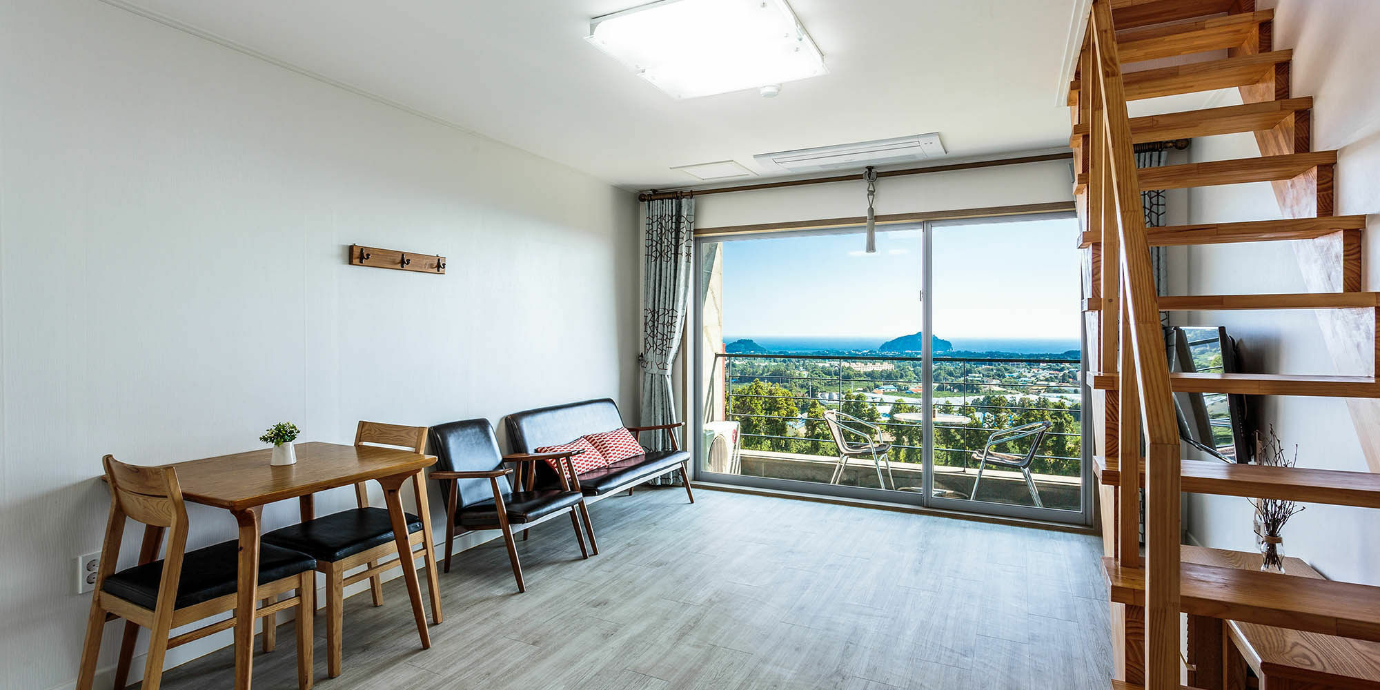 Krabi Pension Сеогвипо Екстериор снимка